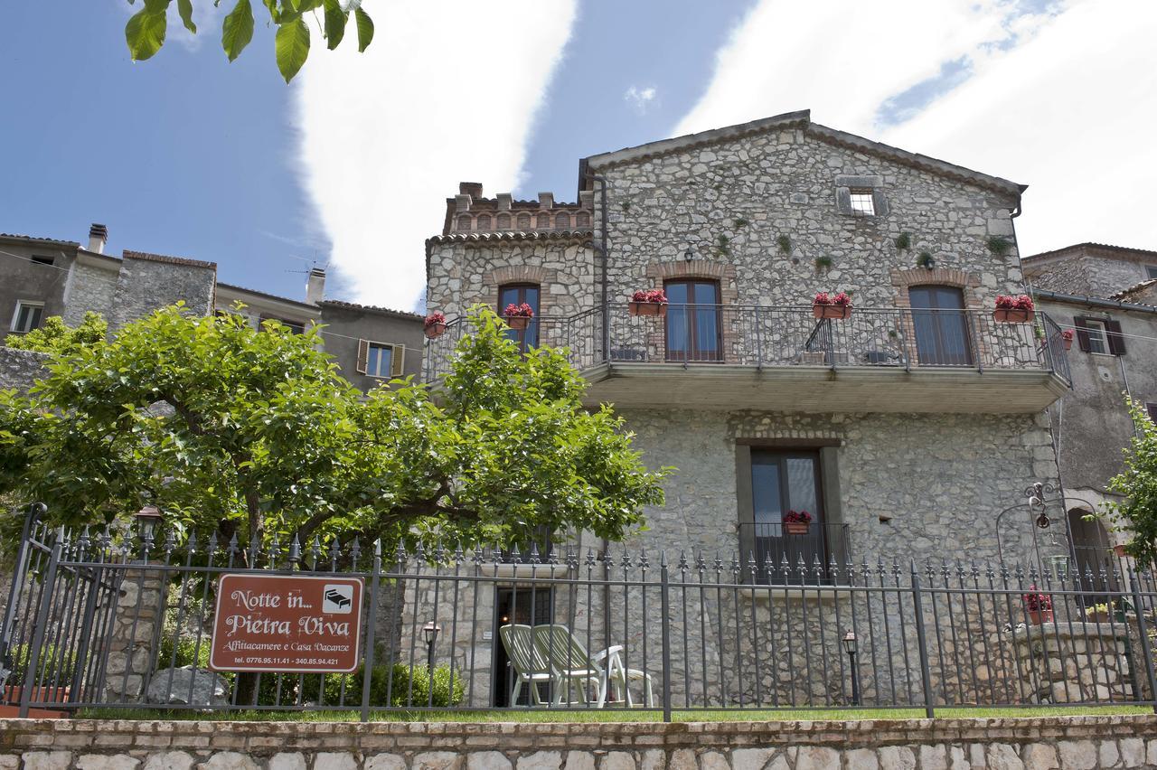 Casa Vacanze "Pietra Viva" Castelnuovo Parano Exterior photo