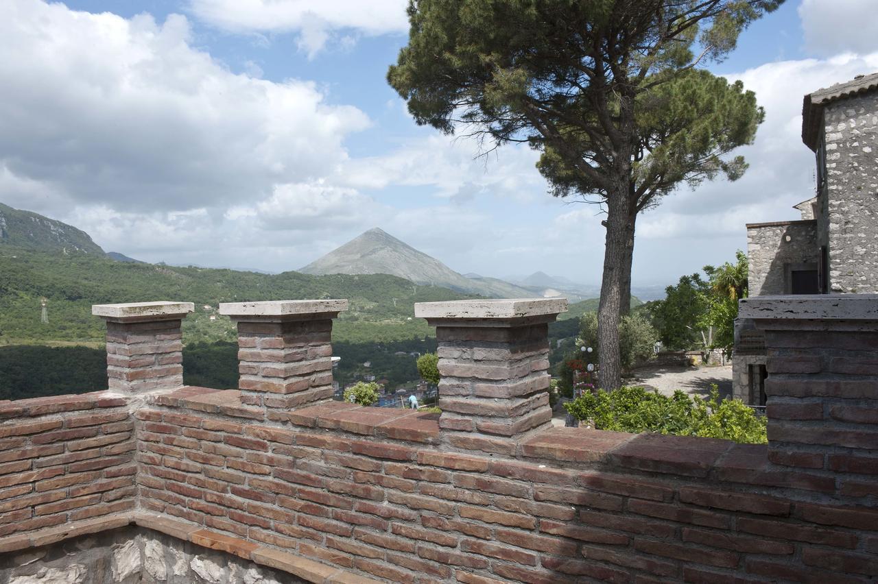 Casa Vacanze "Pietra Viva" Castelnuovo Parano Exterior photo